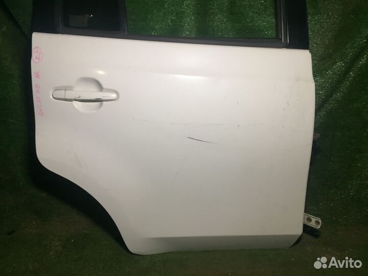 Дверь задняя правая Toyota bB QNC20 Пустая