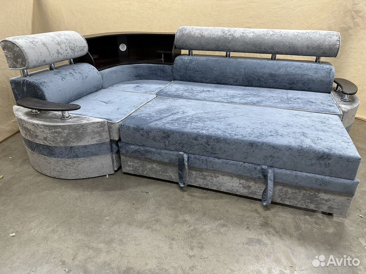 Диван угловой