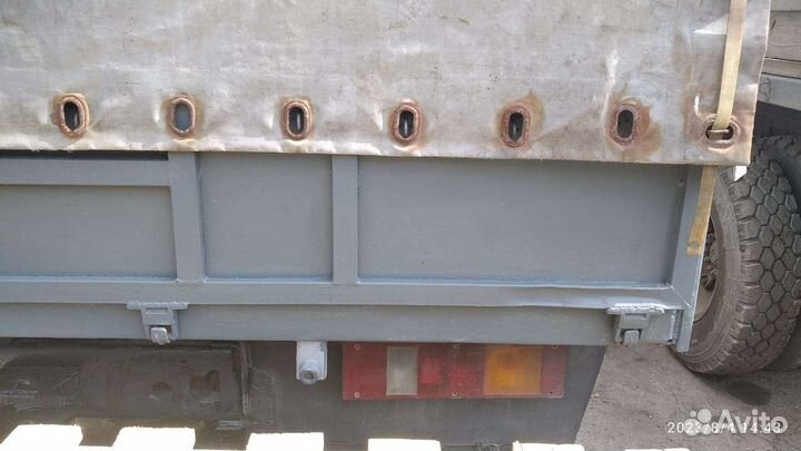 МАЗ 437041-262, 2006