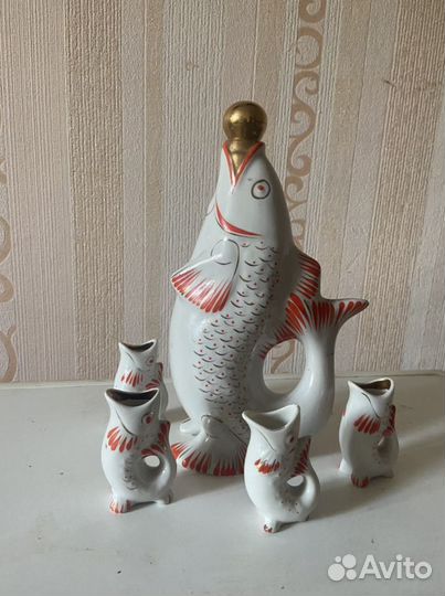 Продам графин и рюмки