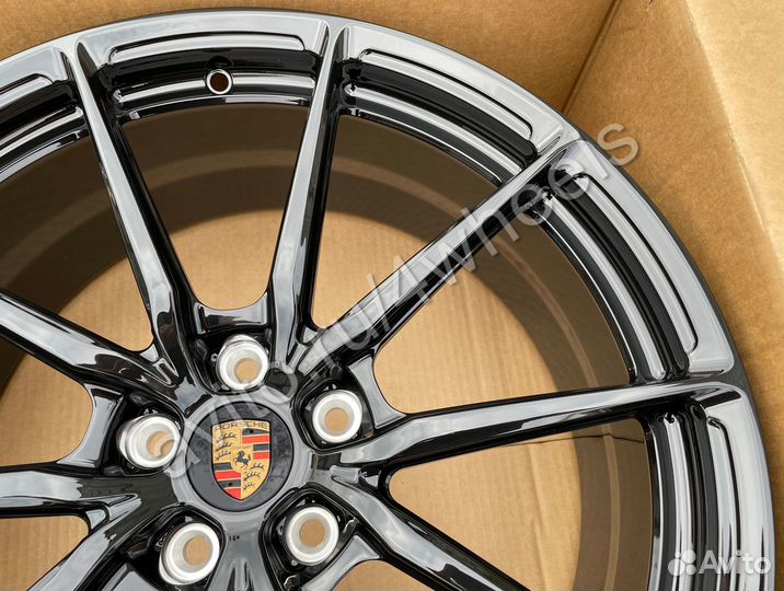 Кованые диски Porsche Macan R20 наличие