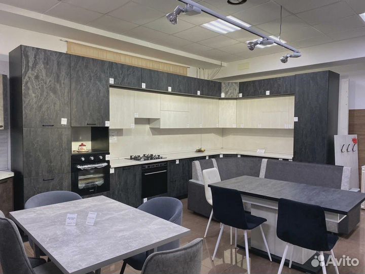 Кухонный гарнитур в наличии v-1579