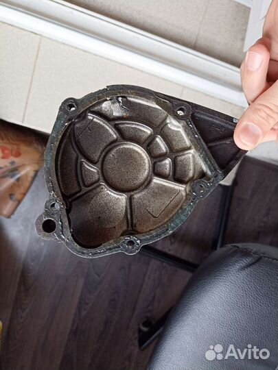 Крышка двигателя Suzuki bandit gsf 650s