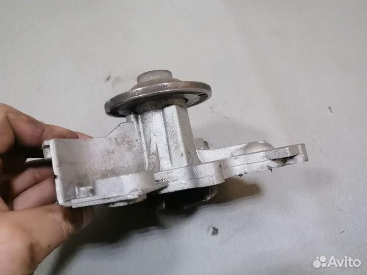 Помпа 1.8 Mazda 626 GF 1997-2002