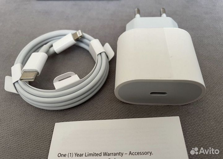 Зарядка на iPhone 20w