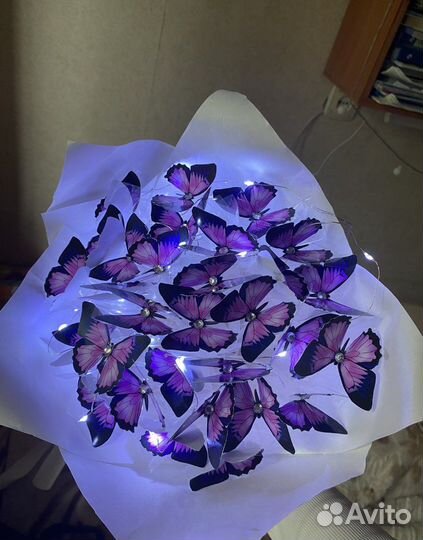 Будет из бабочек