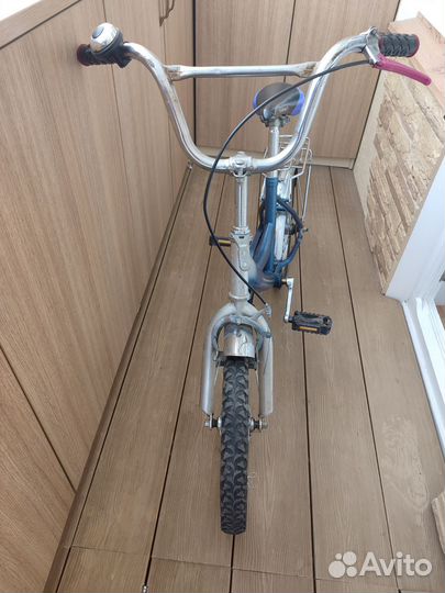 Детский велосипед 16