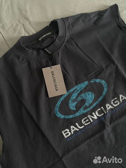 Майка balenciaga