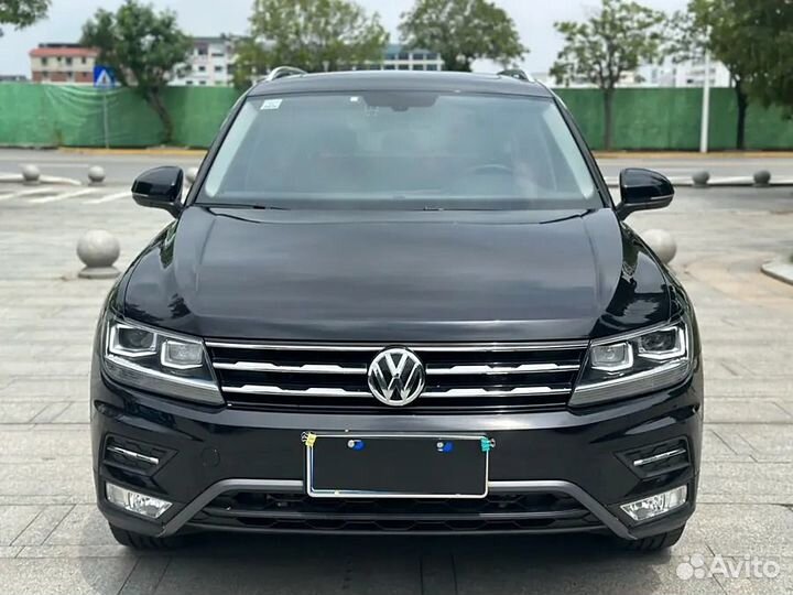 Volkswagen Tiguan L 2.0 AMT, 2021, 33 780 км