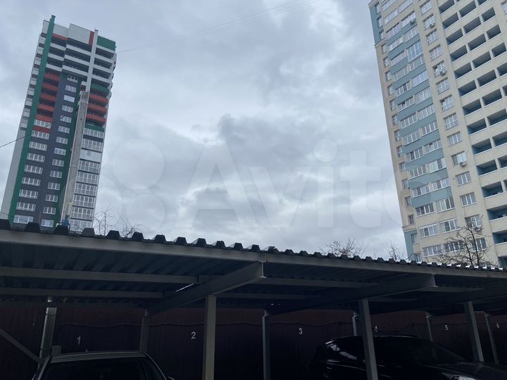 Машиноместо, 28 м²