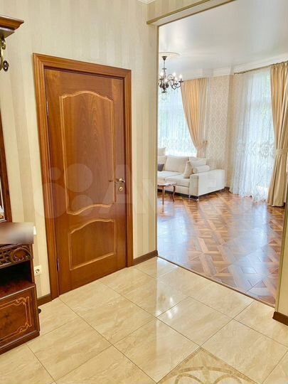 2-к. квартира, 71 м², 5/14 эт.