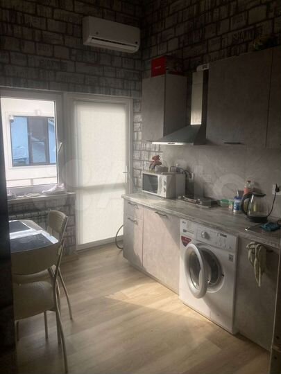 2-к. квартира, 37 м², 3/3 эт.