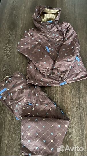 Продам женский костюм для сноуборда 686