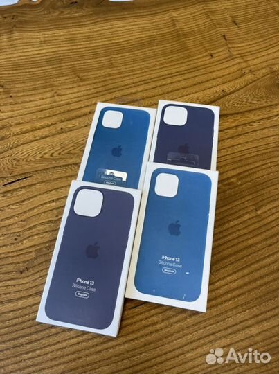 Оригинальный чехол Apple MagSafe iPhone 13