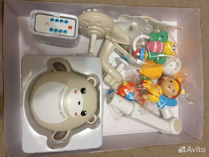 Мобиль на кроватку с проектором, ночником