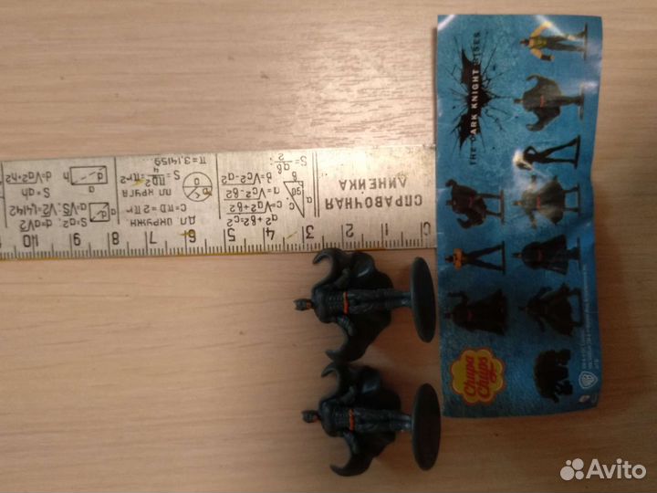 Фигурка бэтмен