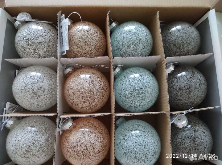 Набор стеклянных елочных игрушек от Koopman Inc