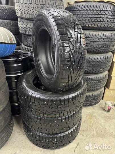 Nokian Tyres Hakkapeliitta 7 SUV 235/65 R17 108T