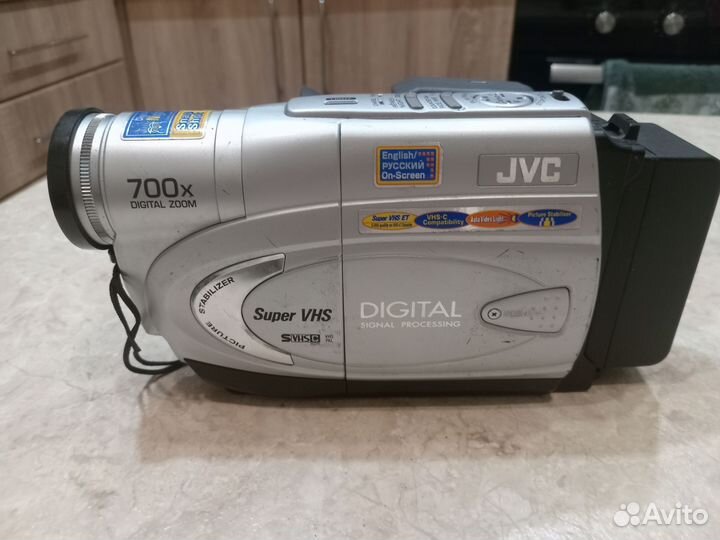 Видеокамера jvc