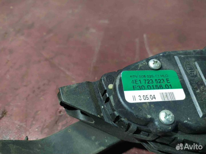 Педаль газа Audi A8 d3