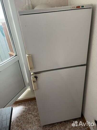 Холодильник бирюса