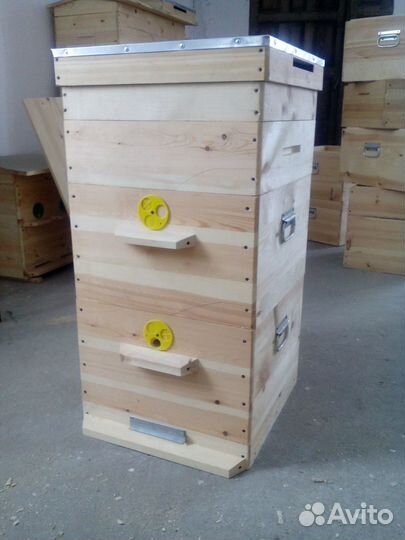 Улей Дадан на 12, 14 рамок