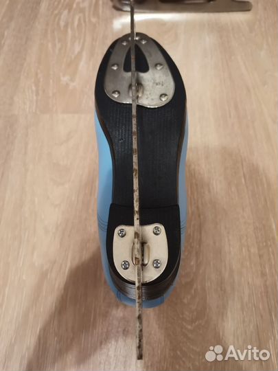 Ледовые коньки Roces