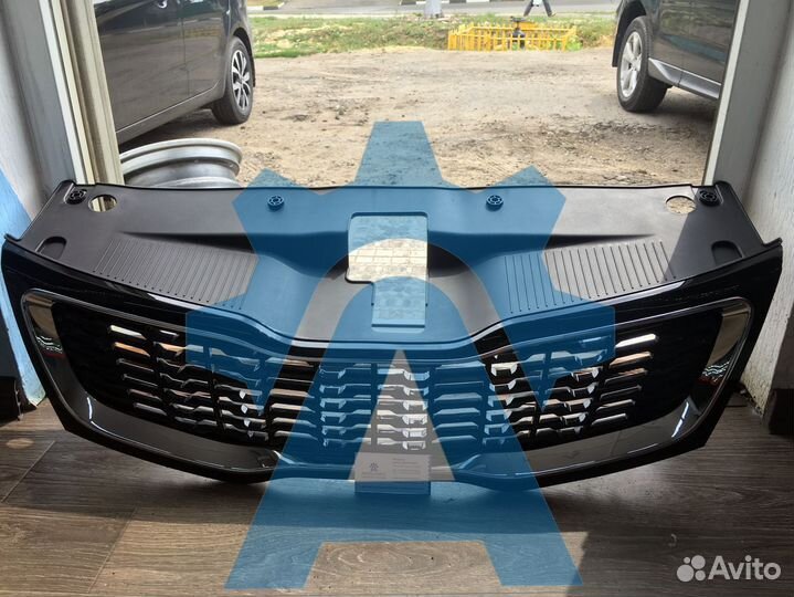 Решетка радиатора KIA Rio 3 2011 - 2015