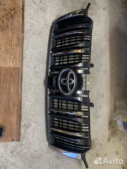 Решетка радиатора toyota prado 150