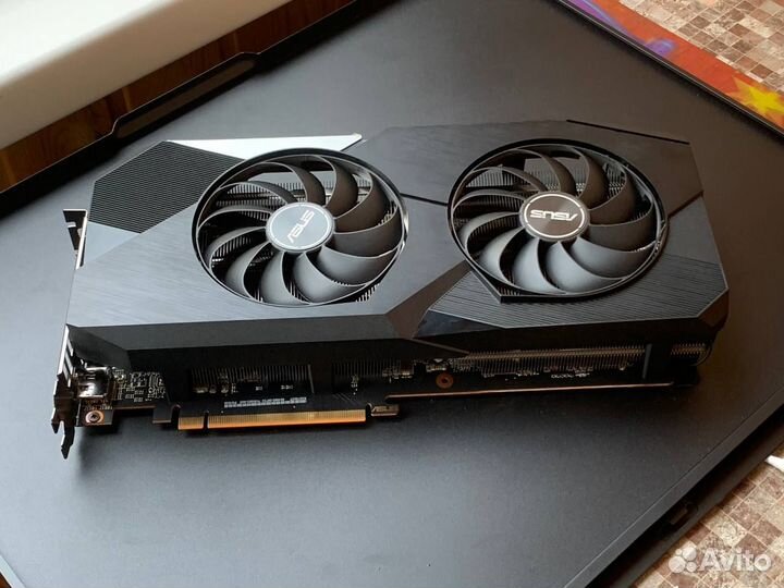 Видеокарта asus RX 6700XT