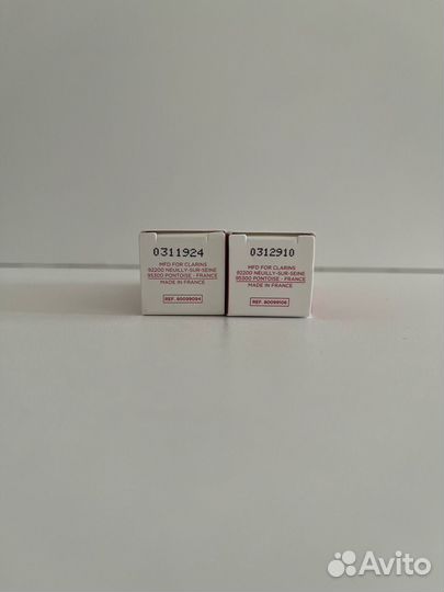 Clarins Joli Rouge Velvet губная помада