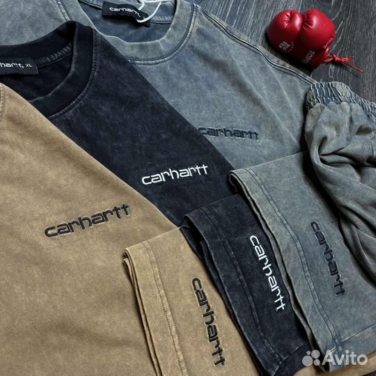 Спортивный костюм шорты и футболка Carhartt