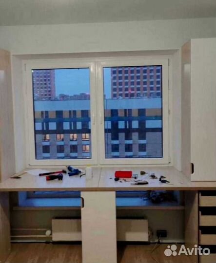 Рабочая зона у окна