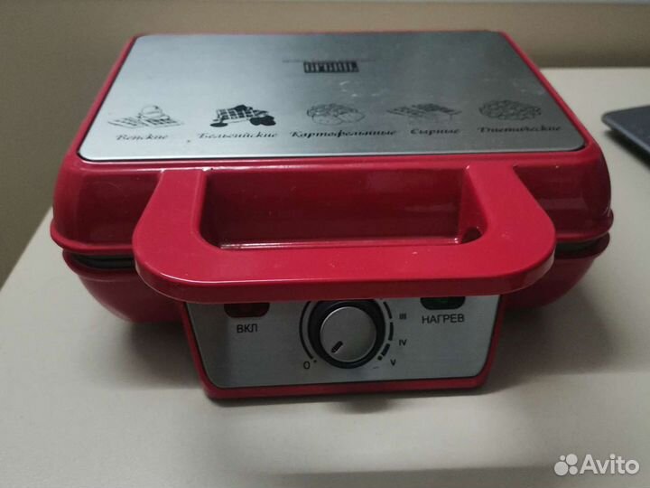 Электрическая вафельница