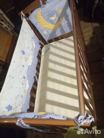 Детская кроватка