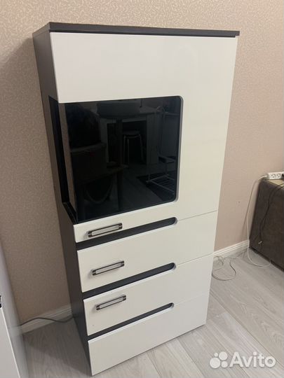 Стенка в гостиную