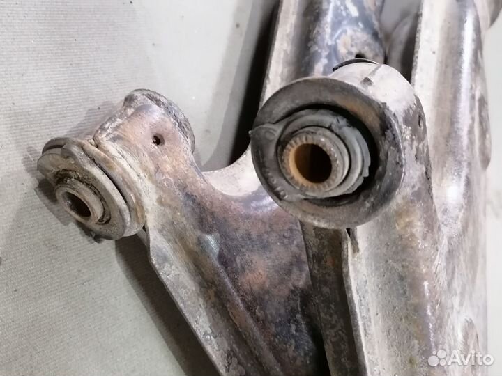 Рычаг передний Mazda 323 BF 5E 1.5 1980-1989