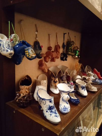 Коллекция сувенирной обуви