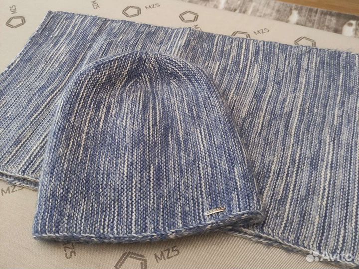 Комплект шапка и снуд