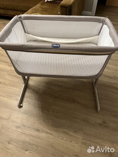 Кроватка chicco next2me