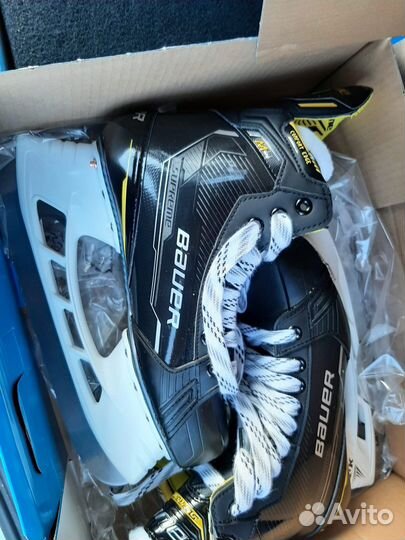 Хоккейные коньки bauer