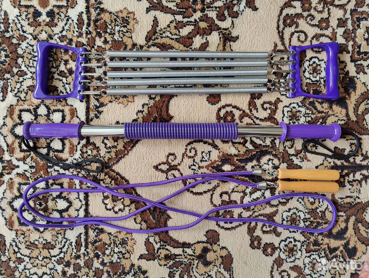 Два эспандера + скакалка