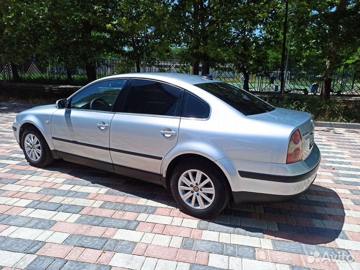 Volkswagen Passat 1.6 МТ, 2001, 384 000 км