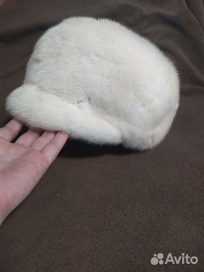 Женская меховая шапка