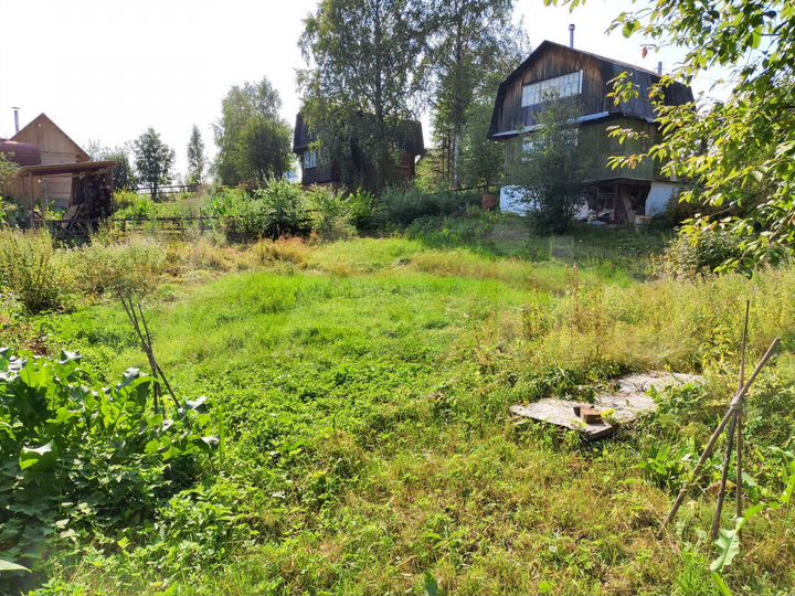 Дача 25 м² на участке 6 сот.