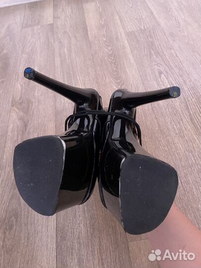 Стрипы ботильоны тройки 39-40