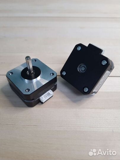 Шаговый двигатель nema 17 4023
