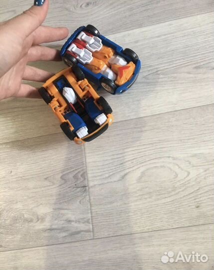 Игрушка робот