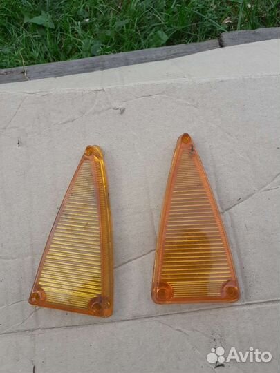 Стекло заднего фонаря 2 шт в наличии