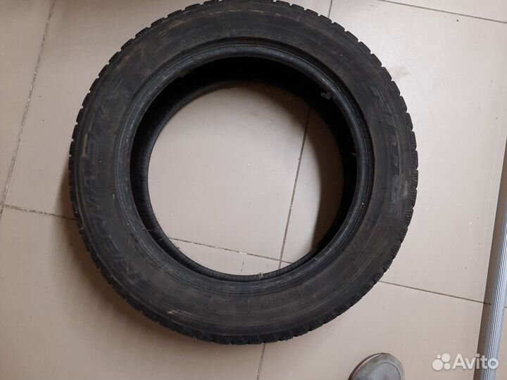 Nitto Therma Spike 205/55 R16